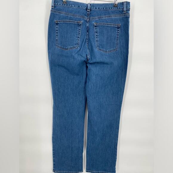 L.L. Bean Woman’s Vintage Jeans Classic Cut Slightly Tapered Leg 12 - Picture 2 of 6